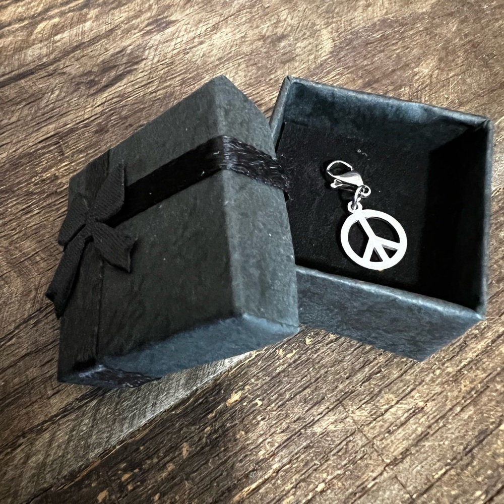 NEW peace charm in gift box NEW